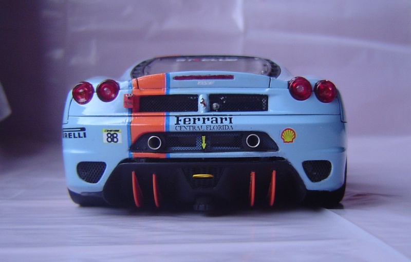 Ferrari F430 Challenge Fujumi 1/24 fini page 26!!! :D - Page 18 Dsc03838