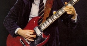 Guess who (Guitarists) Image210