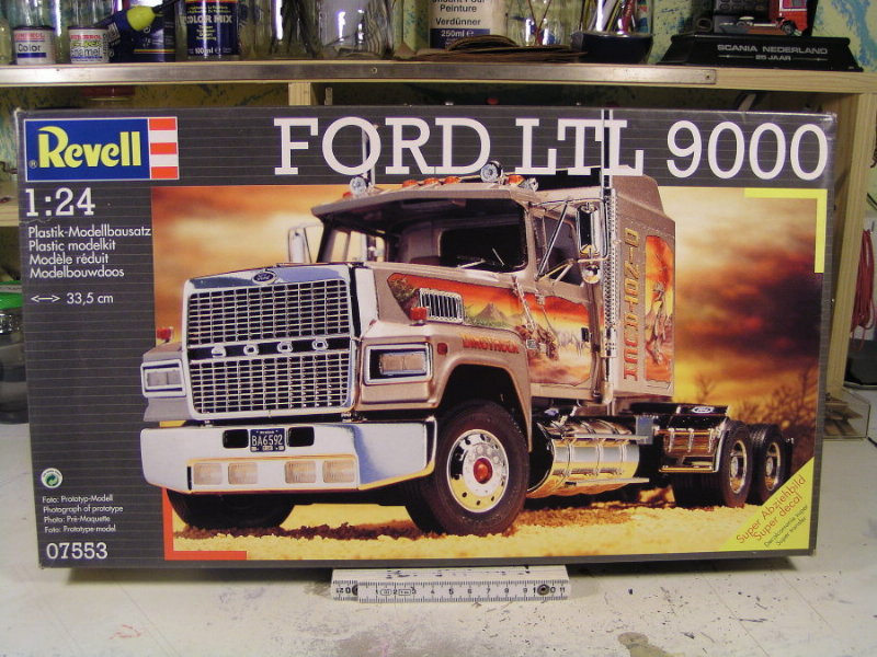 Ford LTL 9000 1:25 von Revell 00110