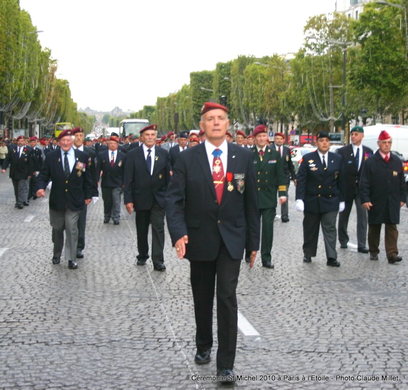 Cérémonie 2010 St MICHEL Archange Saint patron des parachutistes - UNP -Union Nationale Parachutistes - 2 octobre 2010 Img_8810