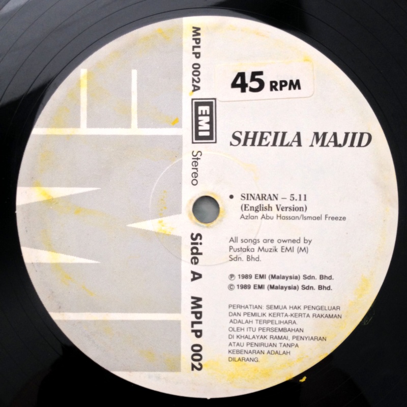 Sheila Majid—Sinaran (English) b/w September Shares 45rpm—RM80 (SOLD) Img_1711