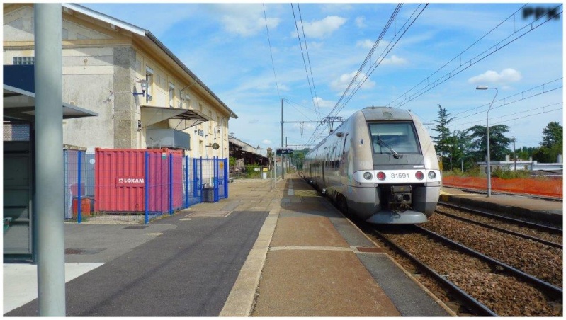 Pk 115,6 : Gare de Port-Sainte-Marie (47) 47_por11