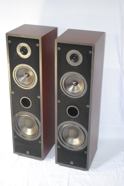 NAD 4 ways floorstand speaker (used)SOLD Dsc_3517