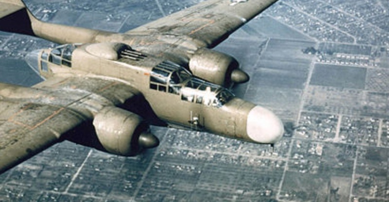 (VITRINE PROJET AA)  Northrop P-61 "Black Widow" A-5 42-5545 - 425th NFS 1/48  0222