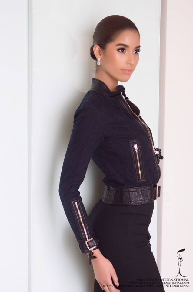 Miss Grand International 2015 -Official Thread - Anea García - Dominican Republic- RESIGNED!! - Page 2 11707410