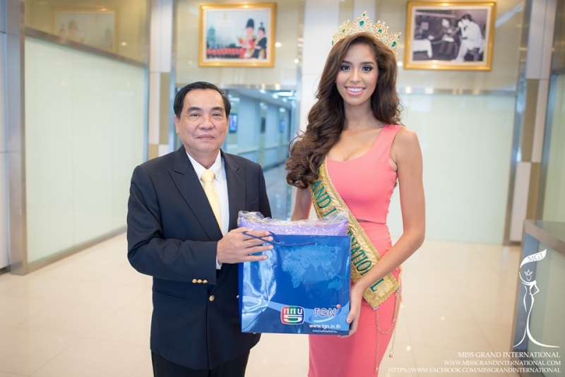 Miss Grand International 2015 -Official Thread - Anea García - Dominican Republic- RESIGNED!! 12065914