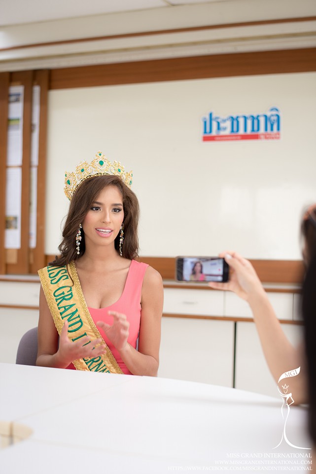 Miss Grand International 2015 -Official Thread - Anea García - Dominican Republic- RESIGNED!! - Page 2 12195812