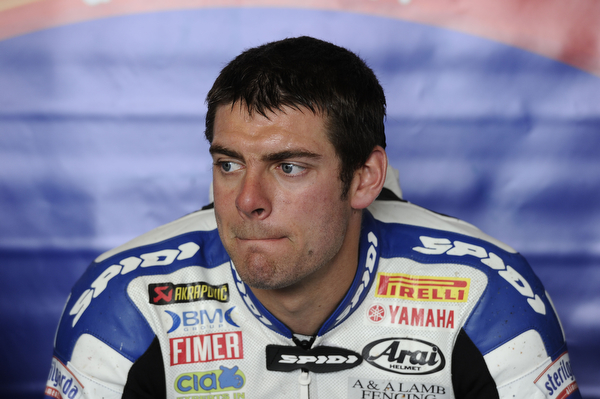 Cal Crutchlow chez Yamaha Cal10