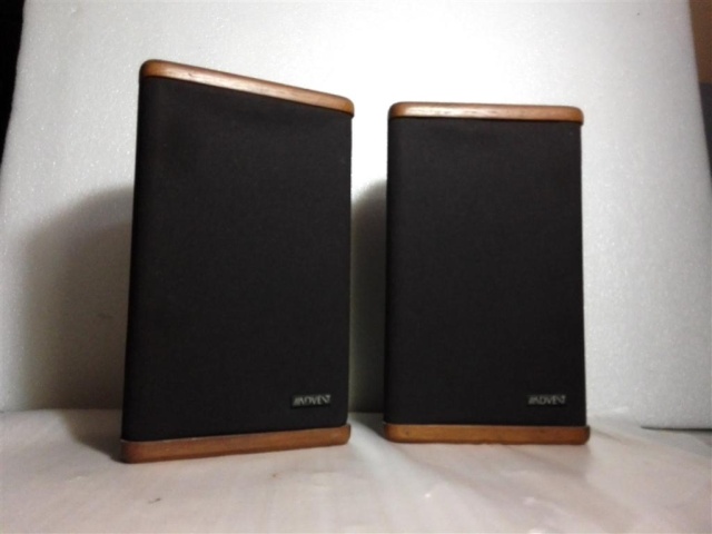 Advent Mini standmount speakers (sold) Img_2032