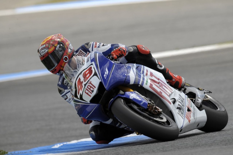JORGE LORENZO : Champion du Monde MotoGP 2010  Jorge-10