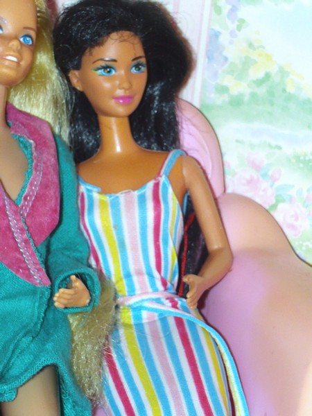 Nos barbie non blondes File0188