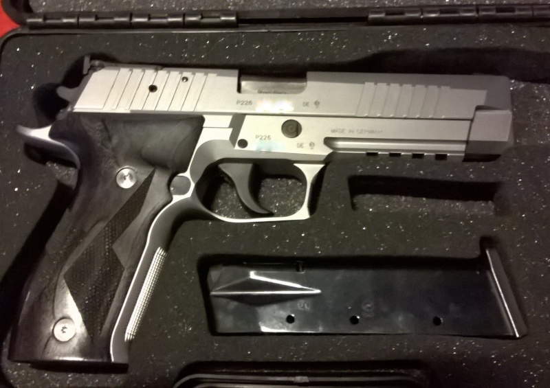 Une première avec le X-Five SigSauer 9mm sur 10m Wp_20114