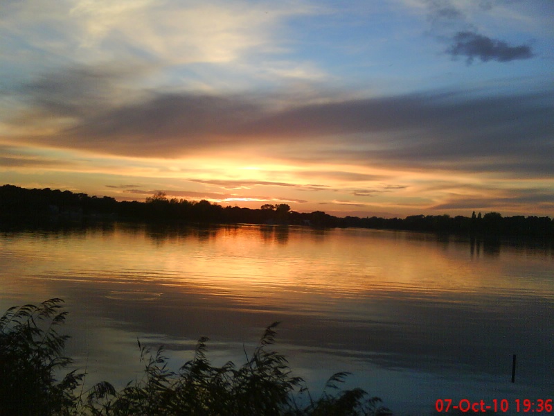 coucher de soleil sur l'étang du bois-joilland Dsc01517