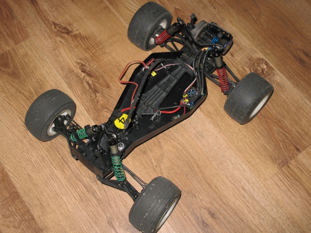 Team Associated RC10T2 Brushless Photo173