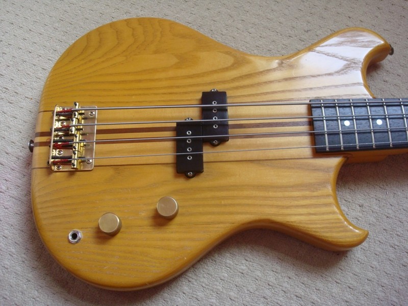 1981 Thunder IIA - left handed - ebay UK Bass10