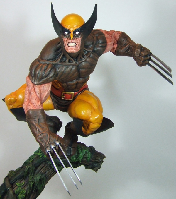 L'atelier de bruno : statue de wolverine sculpté par Troy McDevitt. Wolver16