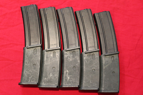 [A Vendre] Lot de 5 Chargeurs MP7 AEP Img_4911