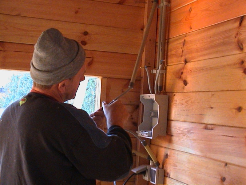 Construction d'un chalet de jardin Cablag10