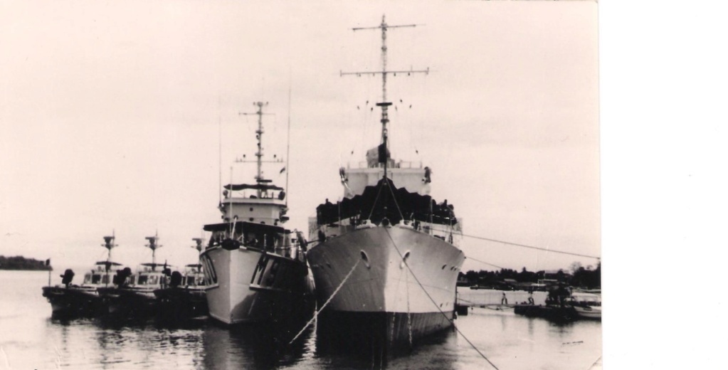 F903 A.F. Dufour (ex HMCS Winnipeg) - Page 2 Image_11
