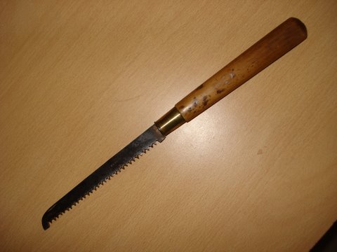 Couteau Scie Dsc03512