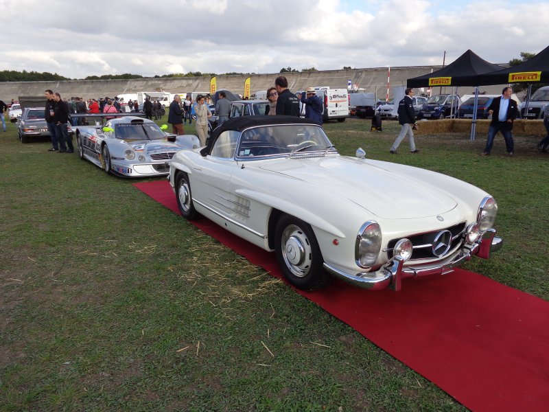 1ER FESTIVAL MERCEDES - Page 2 Img_3017