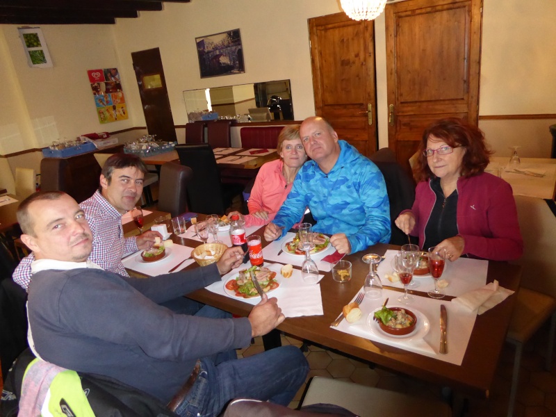 Rencontre SH300iFan, Bord de Loire 06-Sept-2015 - Page 3 P1010011