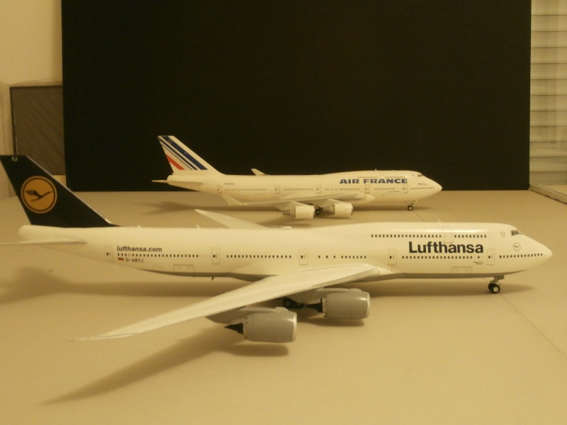Boeing 747-830 i - Lufthansa /Zvezda-Draw décals-1/144 B747-820
