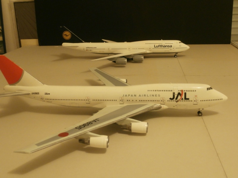 Boeing 747-830 i - Lufthansa /Zvezda-Draw décals-1/144 B747-821