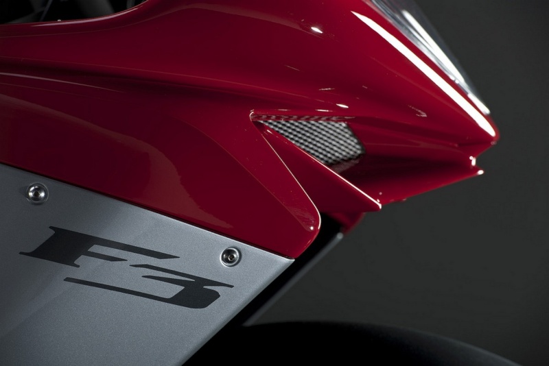 la nouvelle MV AGUSTA F3 et les autre modéles de la marque  Big_f315