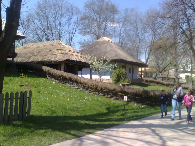 bucarest - Le musee du village de Bucarest Imagin25