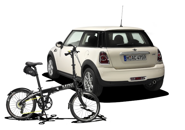 Absolutely emission-free – the MINI on two wheels P9007521