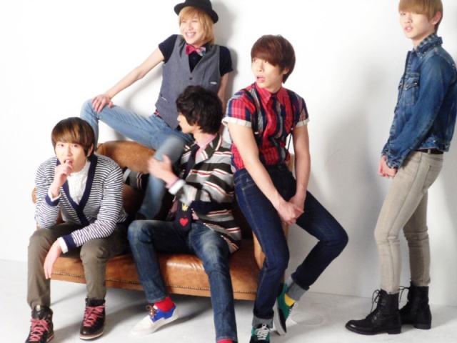 [Photo] SHINee for ELLE Japan 110417 Fh8db110