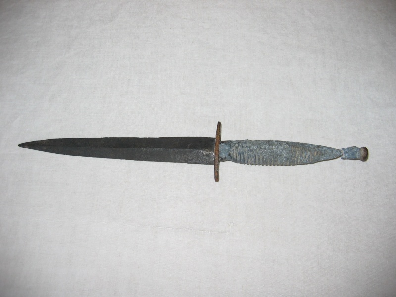 La Dague de Commando Fairbairn Sykes. Collce10
