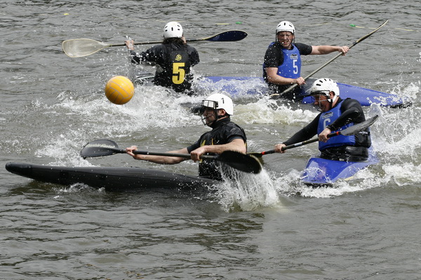 Compétition de Kayak-Polo  Ajg_mg10