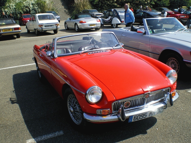 Tour Auto 2011 [photos de Nogaro] Mgb10