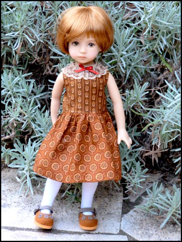  une petite fille de l'automne habillée par....Petra  P1360215