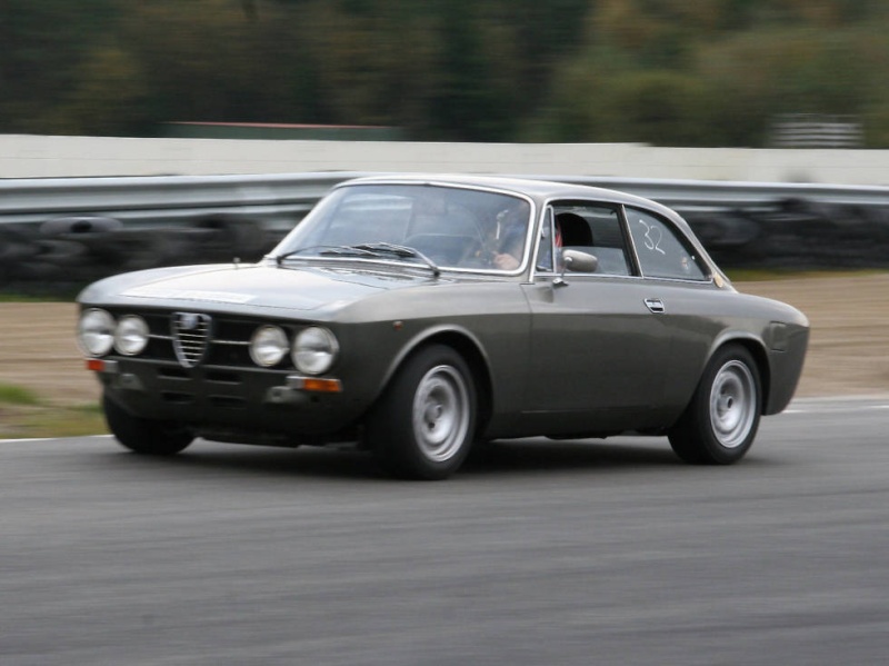 ma nouvelle Alfa: un Bertone 2000 - Page 2 41eca410