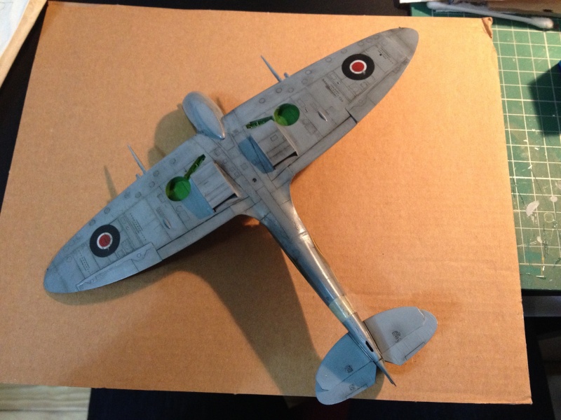 (Projet AA) Spitfire IX [ICM] 1:48e - Page 12 Img_4326