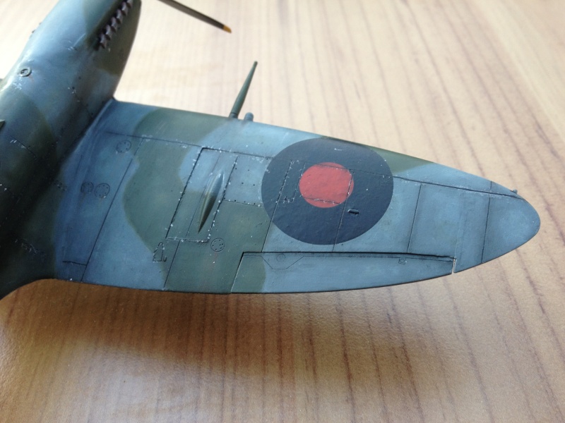 (VITRINE PROJET AA)  Spitfire LF Mk. IXc Mk855 1/48 Img_4332