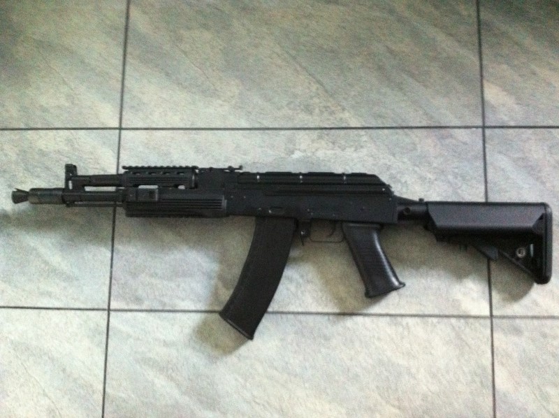 vend AK 105 PMC full métal  Img_1011