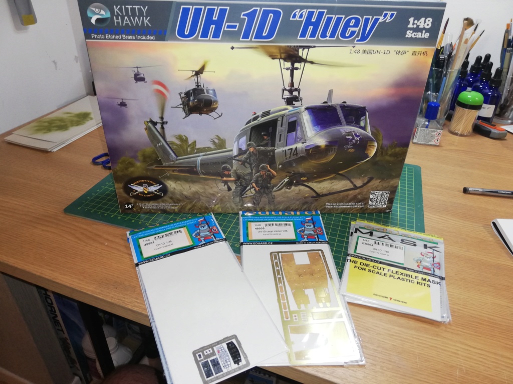 UH-1D HUEY KTTY HAWK 1:48 Img_2014