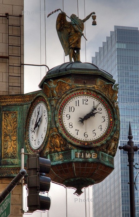 Reçu un beau diapo....Les horloges et pendules des rues..... - Page 2 Img210