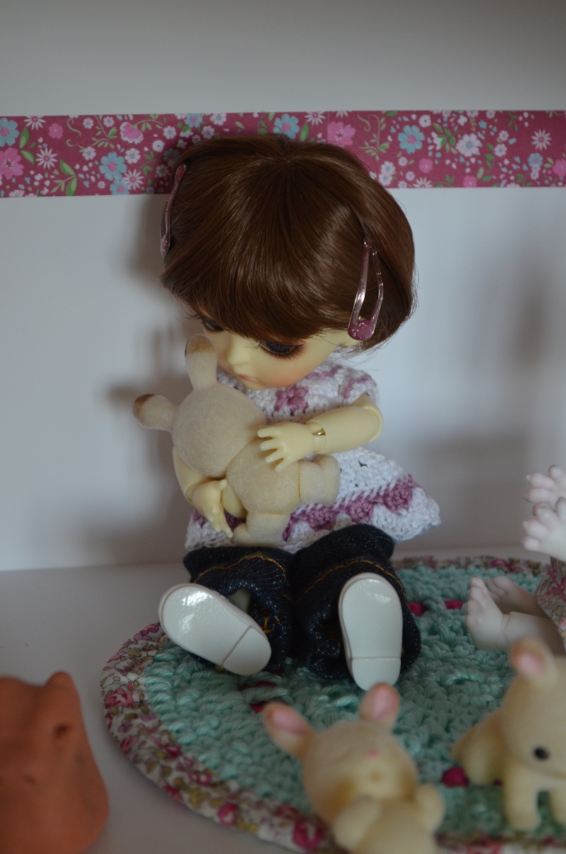 une Pullip, un minipin et une Lati yellow Miel La_ren16