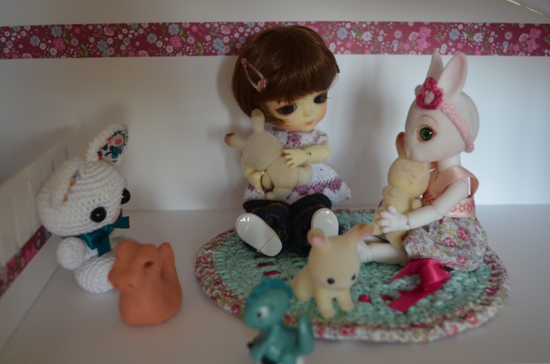 une Pullip, un minipin et une Lati yellow Miel La_ren17