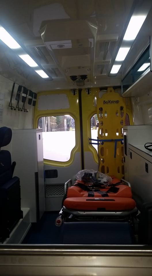 Croix Rouge de Belgique : Nouvelles ambulances Mercedes Sprinter pour le service de secours 1kug7021