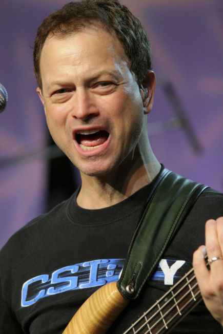 Gary Sinise - Page 4 219_g10