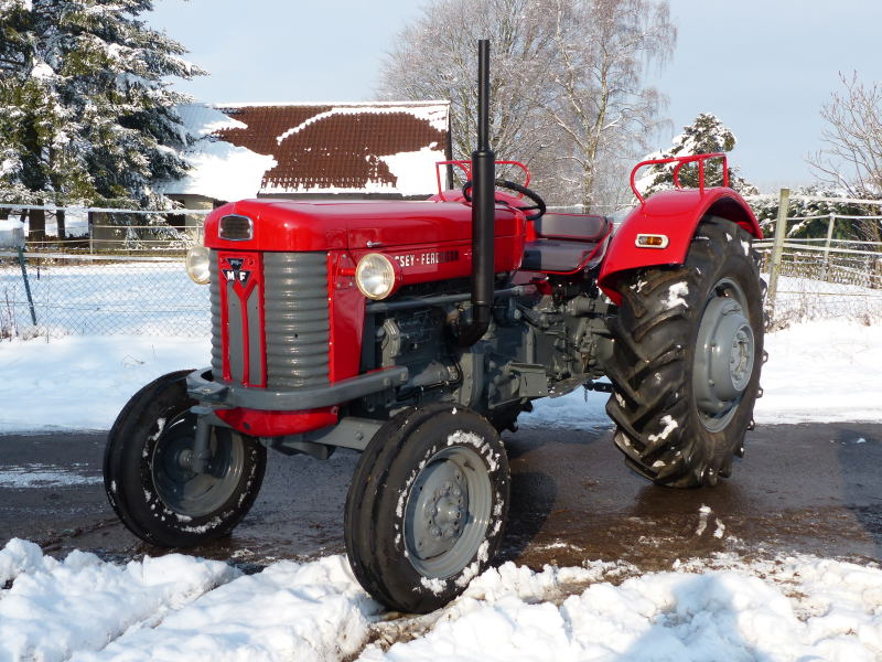 Nouvelle collection: les Tracteurs Mythiques  par ATLAS au 1/32ème - Page 6 Foto_610