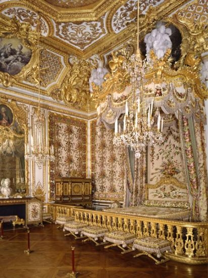 Versailles, des grands aux petits appartements de la reine Versai10