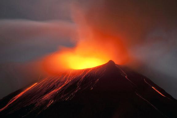 Tungurahua in Ecuador has largest eruption in the past decade‎ Tung_210