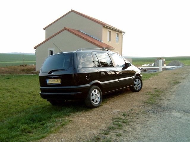 mes ZAFIRA S4100010